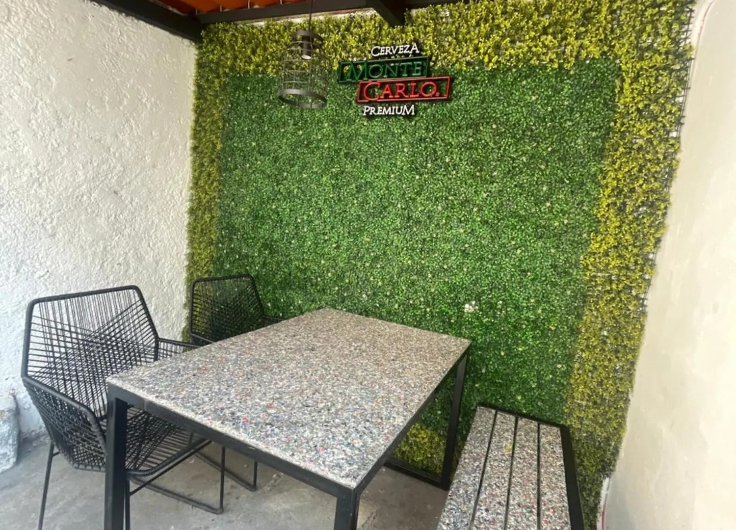 Hostal Pub - Party Hostel Antigua Guatemala